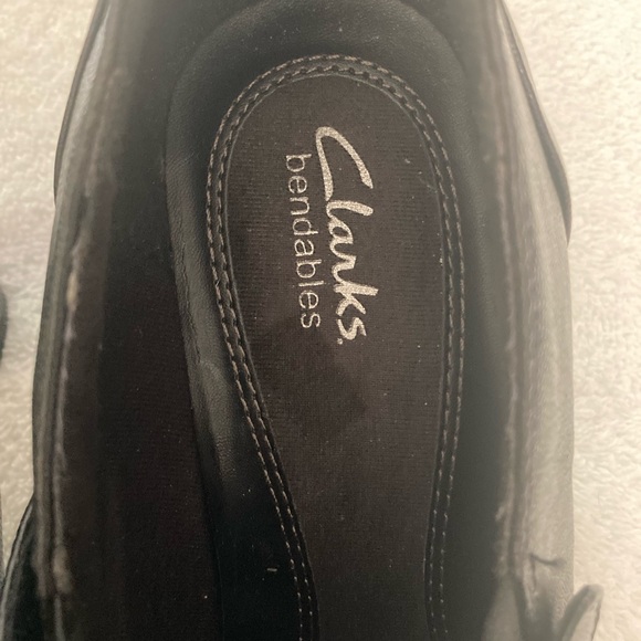 Clark’s Bendables heeled shoes - Picture 5 of 8